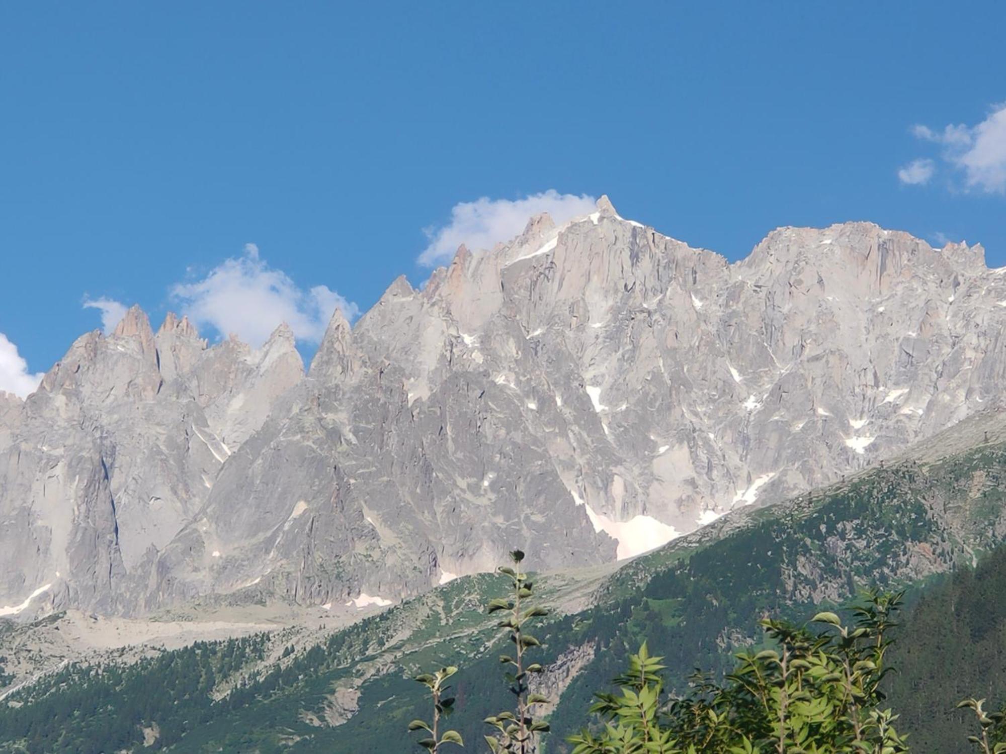 Les Trabets Beau Studio Dans La Vallee De Chamonix מראה חיצוני תמונה