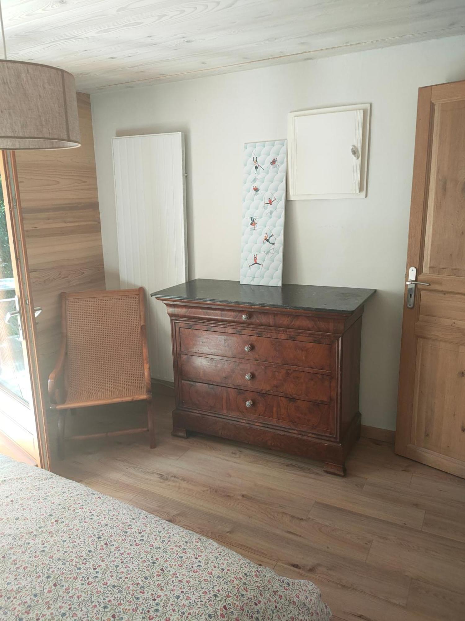 Les Trabets Beau Studio Dans La Vallee De Chamonix מראה חיצוני תמונה
