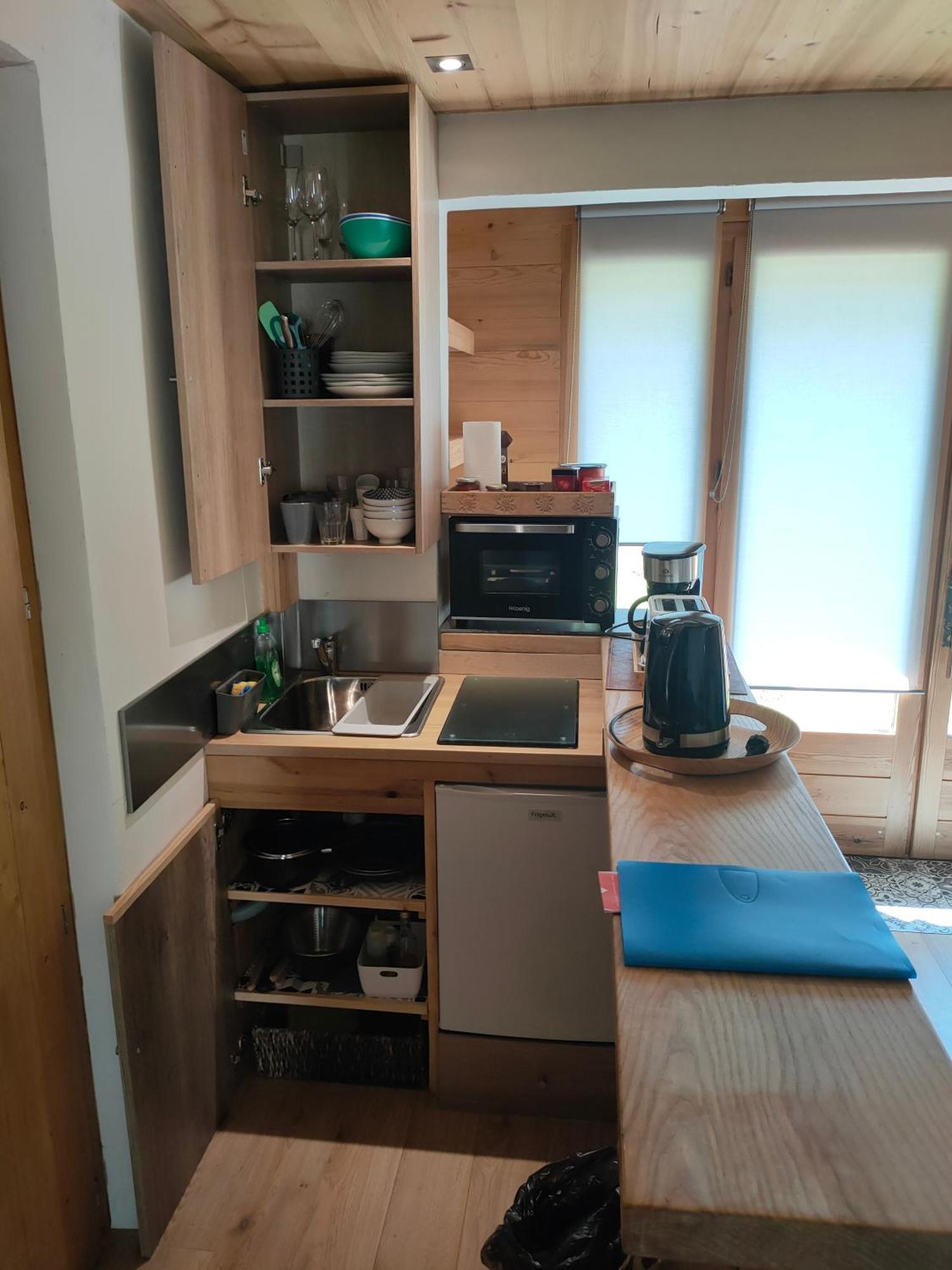 Les Trabets Beau Studio Dans La Vallee De Chamonix מראה חיצוני תמונה